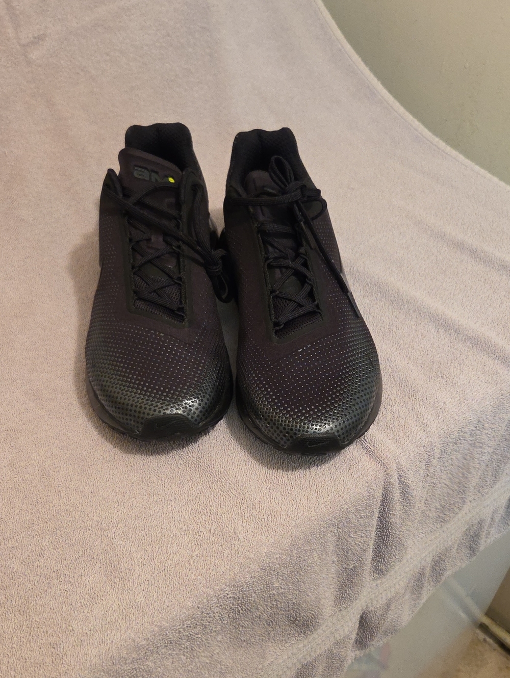 Nike Air Max Phoenix - Picture 2 of 4